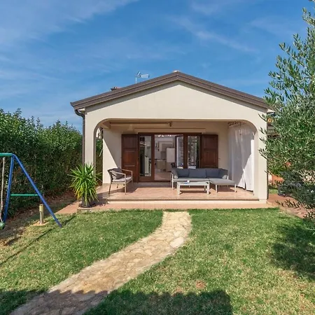 Lucas Comfortable Villa *